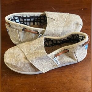 TOMS Kids Beige Moccasins Toddler 10